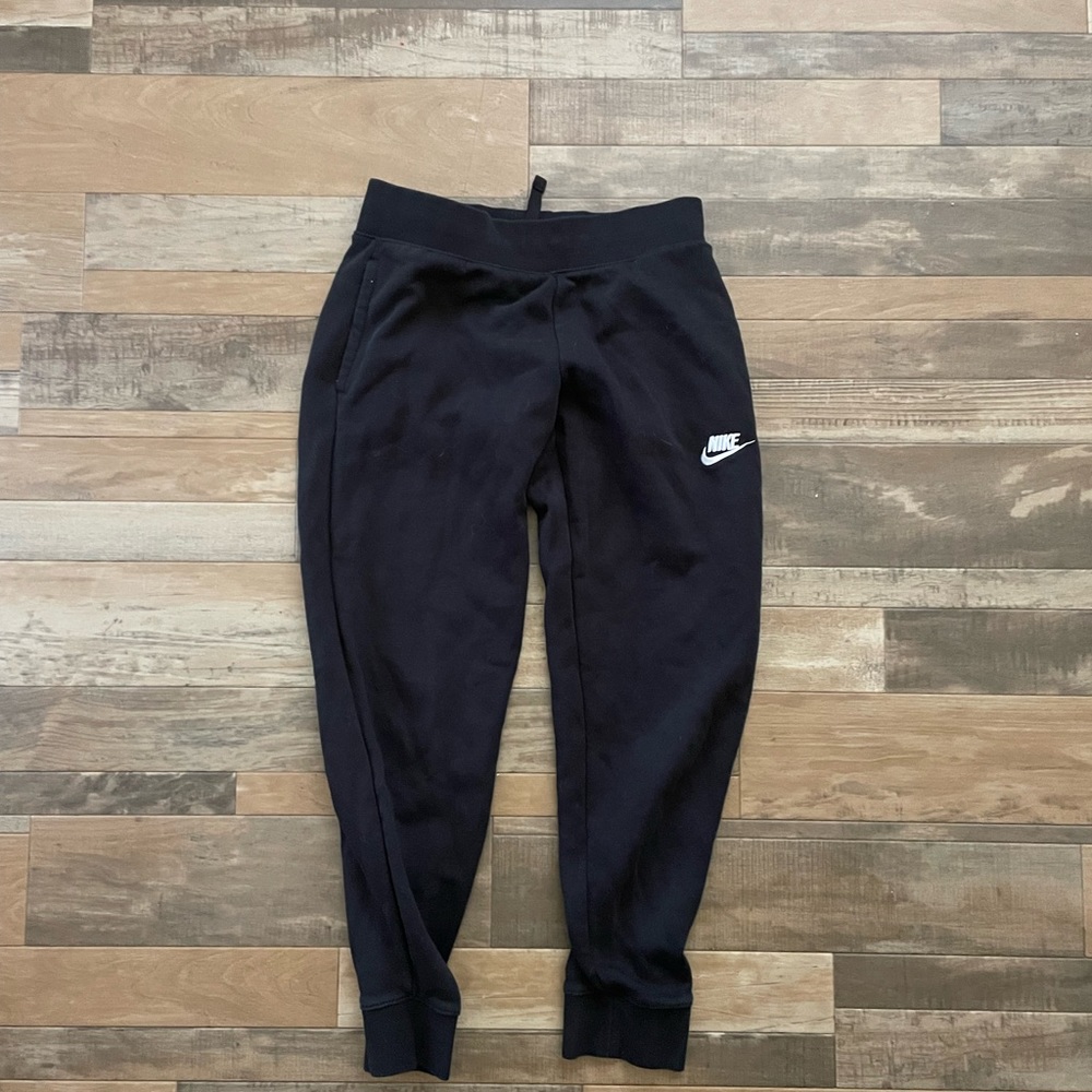 Nike NWOT youth M black cotton joggers